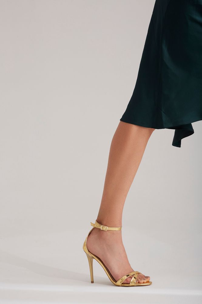gwendolen-GOLD-M02604-0001377_0