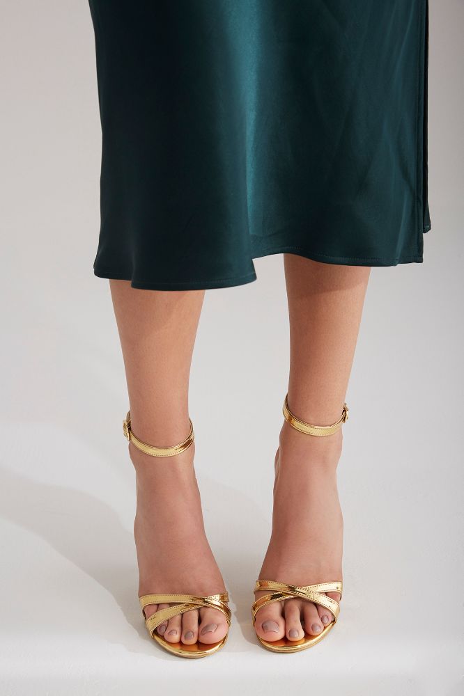 gwendolen-GOLD-M02604-0001379_0