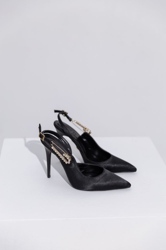 Brooch Aksesuar Detaylı İnce Topuk 10 Cm Siyah Saten Stiletto resmi