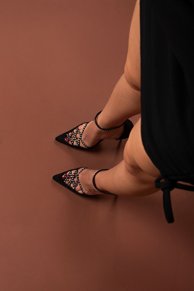 Maven Taş Detaylı İnce Topuk 10 Cm Siyah Süet Stiletto resmi