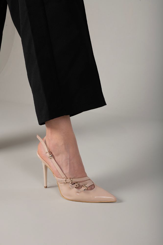 Ciza Üç Bantlı Toka Detaylı İnce Topuk 10 Cm Nude Rugan Stiletto resmi