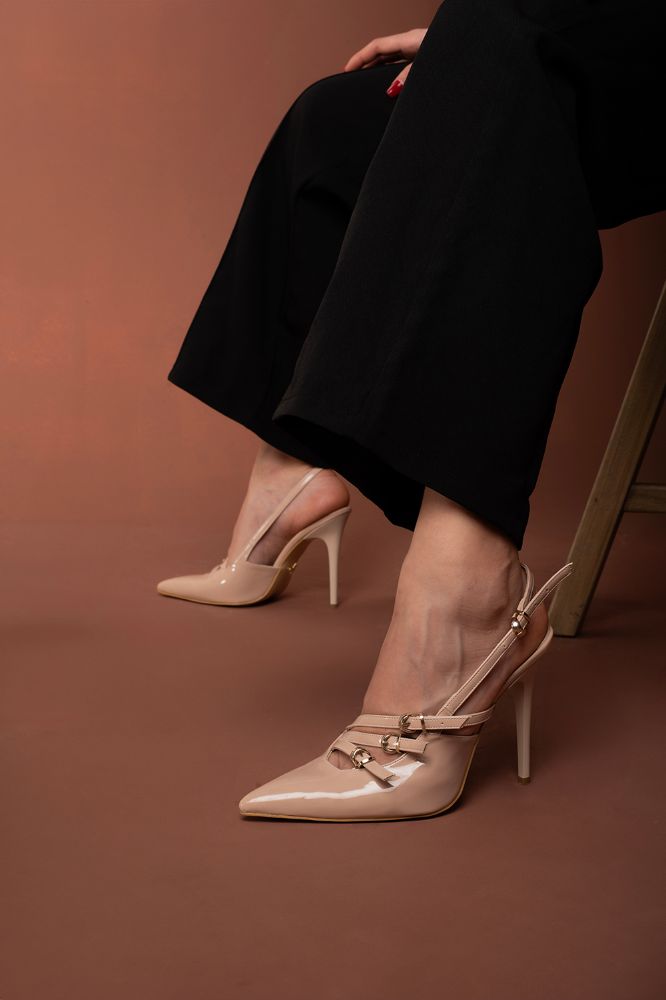 Ciza Üç Bantlı Toka Detaylı İnce Topuk 10 Cm Nude Rugan Stiletto resmi