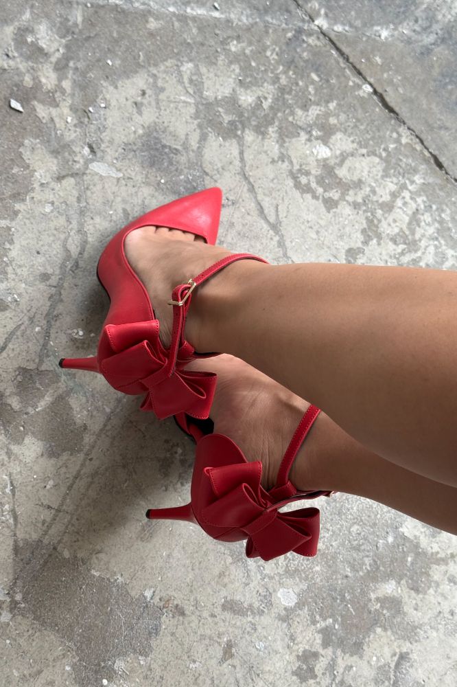 Damia Bilekten Bantlı Papyon Detaylı İnce Topuk 10 Cm Kırmızı Mat Stiletto resmi
