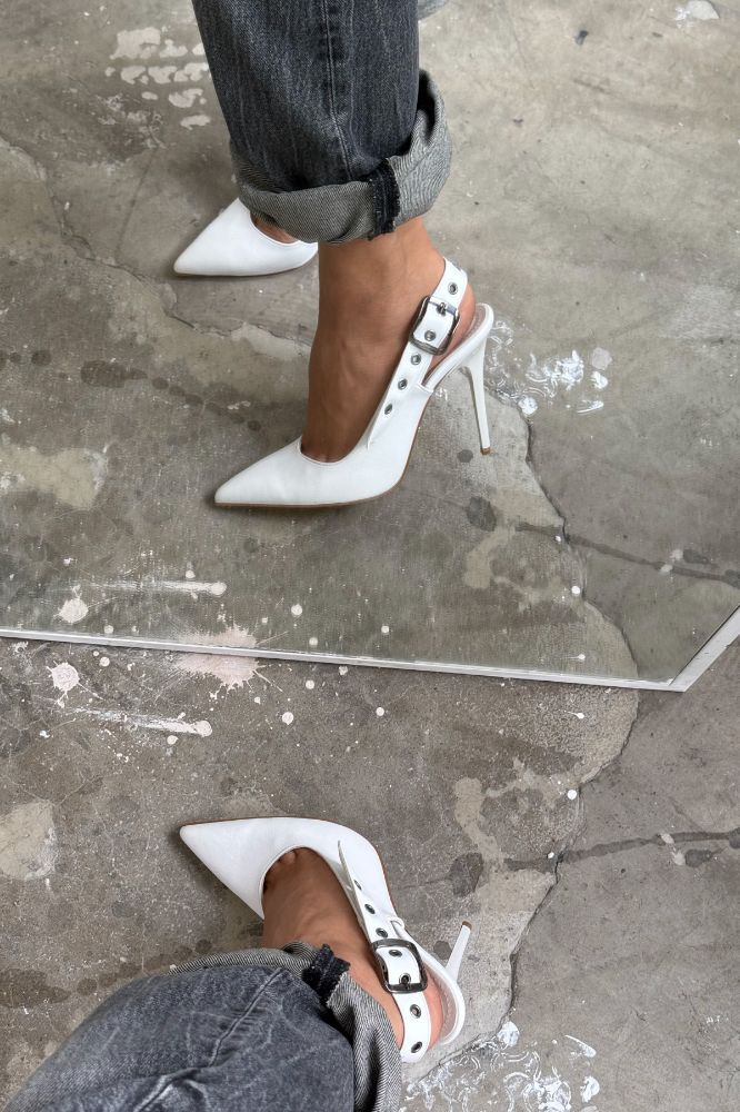 Tove Kapsül Detaylı İnce Topuk 10 Cm Beyaz Mat Stiletto resmi