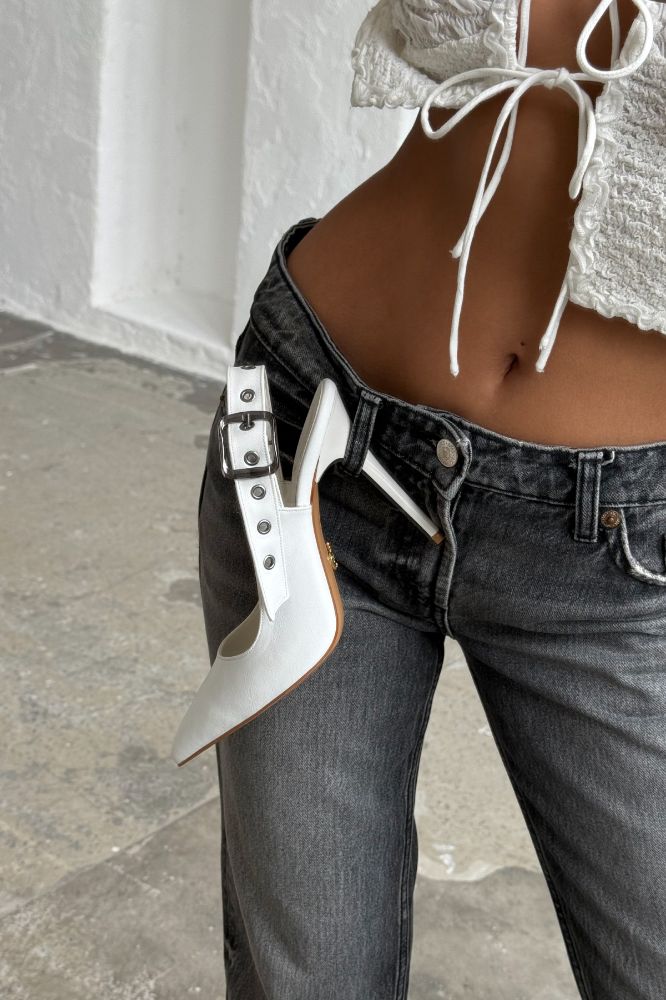 Tove Kapsül Detaylı İnce Topuk 10 Cm Beyaz Mat Stiletto resmi