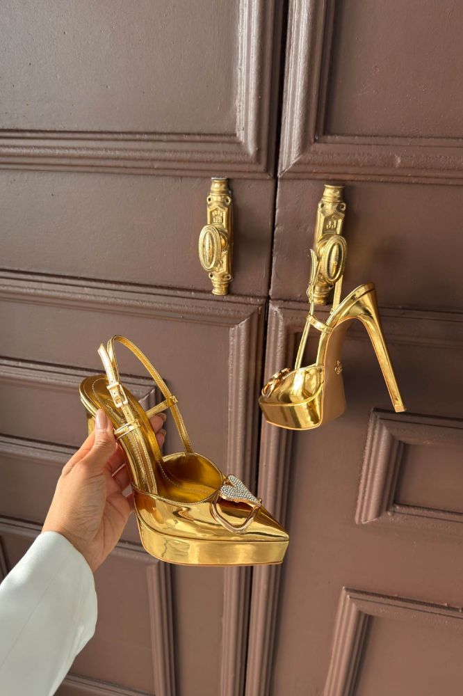 Ema Taşlı Aksesuar Detaylı İnce Topuk 13 Cm Gold Platform resmi