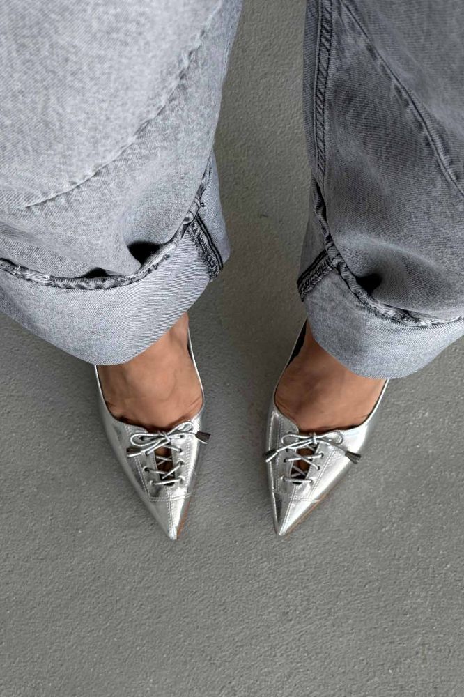 Enid Bağcık Detaylı İnce Topuk 10 Cm Gümüş Kırışık Stiletto resmi