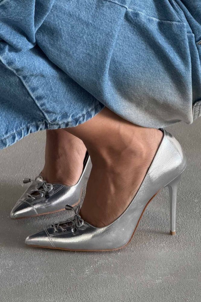 Enid Bağcık Detaylı İnce Topuk 10 Cm Gümüş Kırışık Stiletto resmi
