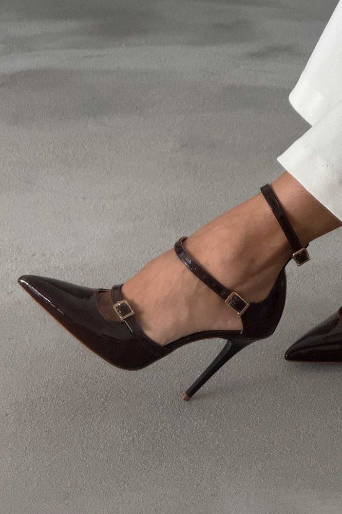 Ava Üç Bantlı İnce Topuk 10 Cm Acı Kahve Rugan Stiletto resmi