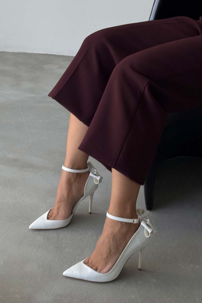 Damia Bilekten Bantlı Papyon Detaylı İnce Topuk 10 Cm Beyaz Mat Stiletto resmi