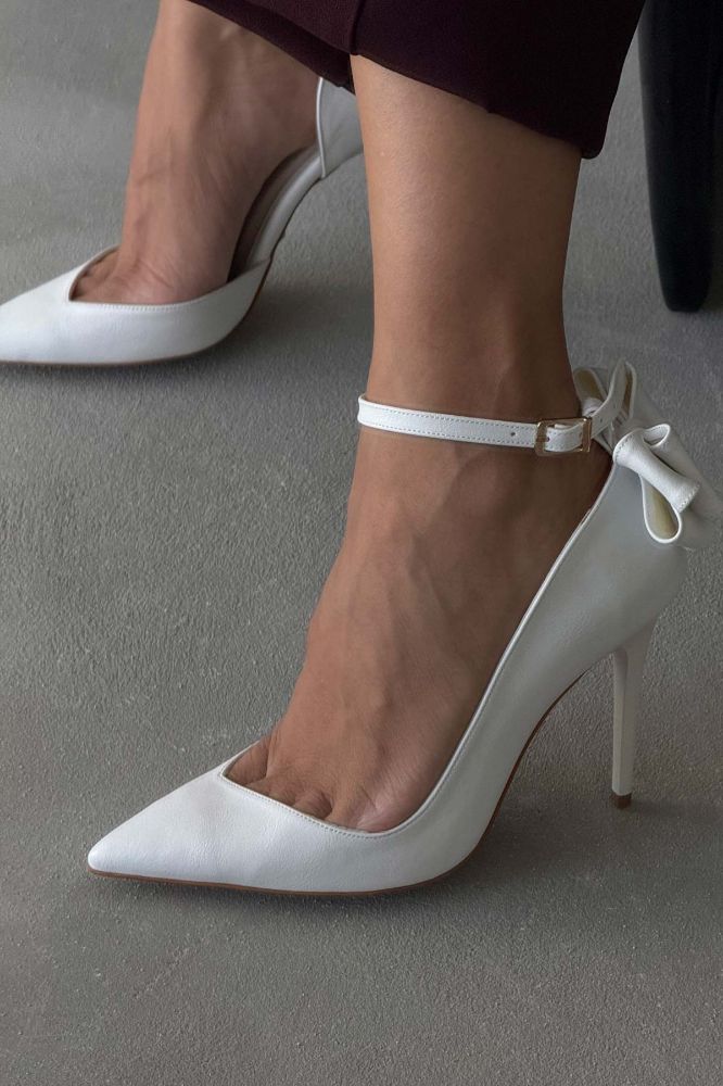 Damia Bilekten Bantlı Papyon Detaylı İnce Topuk 10 Cm Beyaz Mat Stiletto resmi