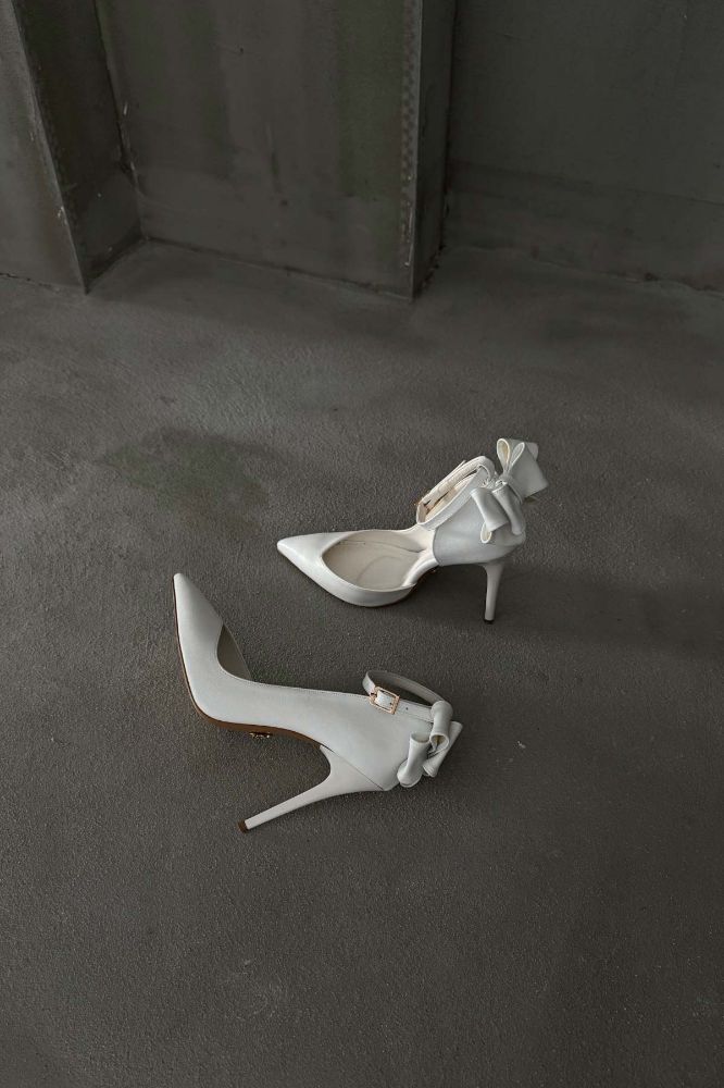 Damia Bilekten Bantlı Papyon Detaylı İnce Topuk 10 Cm Beyaz Mat Stiletto resmi