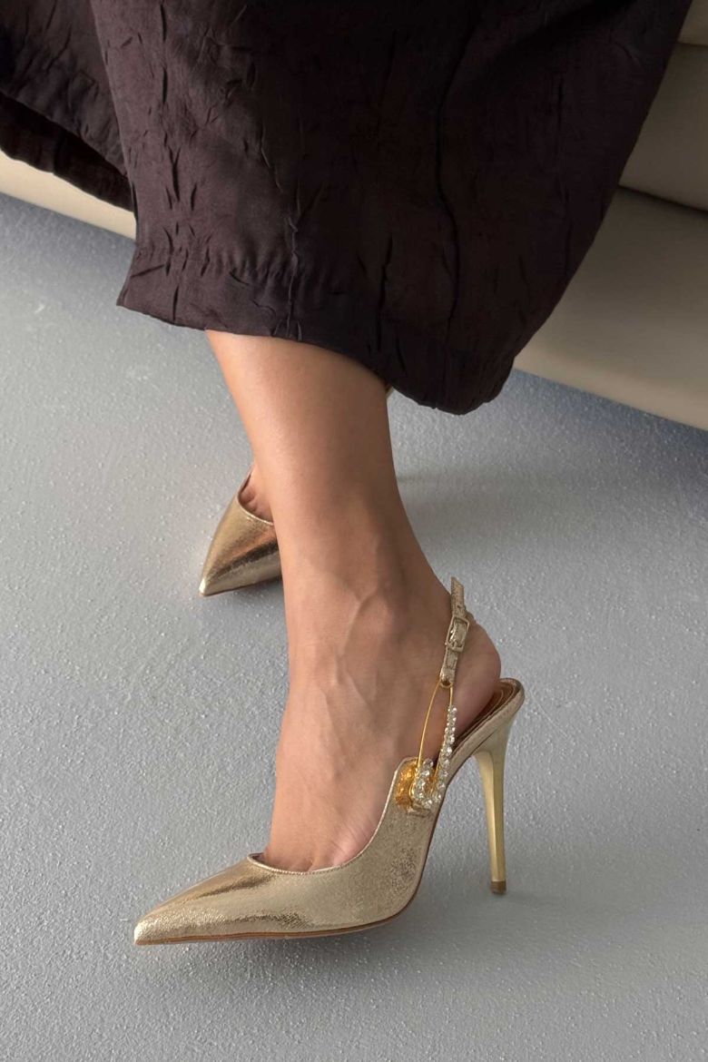 Brooch Aksesuar Detaylı İnce Topuk 10 Cm Gold Stiletto resmi