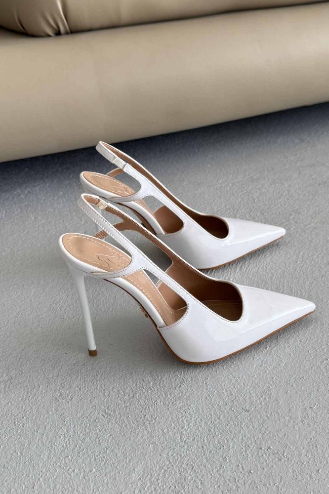 Kindra İnce Topuk 12 Cm Beyaz Rugan Stiletto resmi