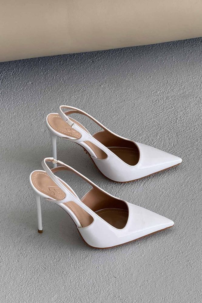 Kindra İnce Topuk 12 Cm Beyaz Rugan Stiletto resmi