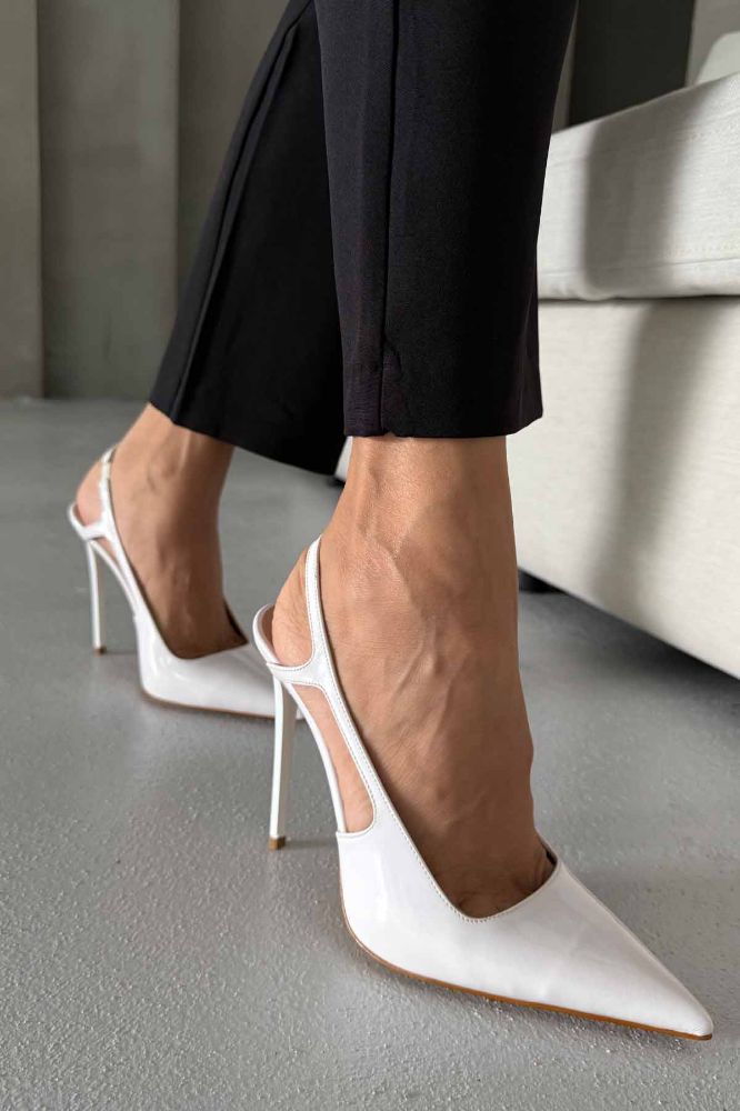 Kindra İnce Topuk 12 Cm Beyaz Rugan Stiletto resmi