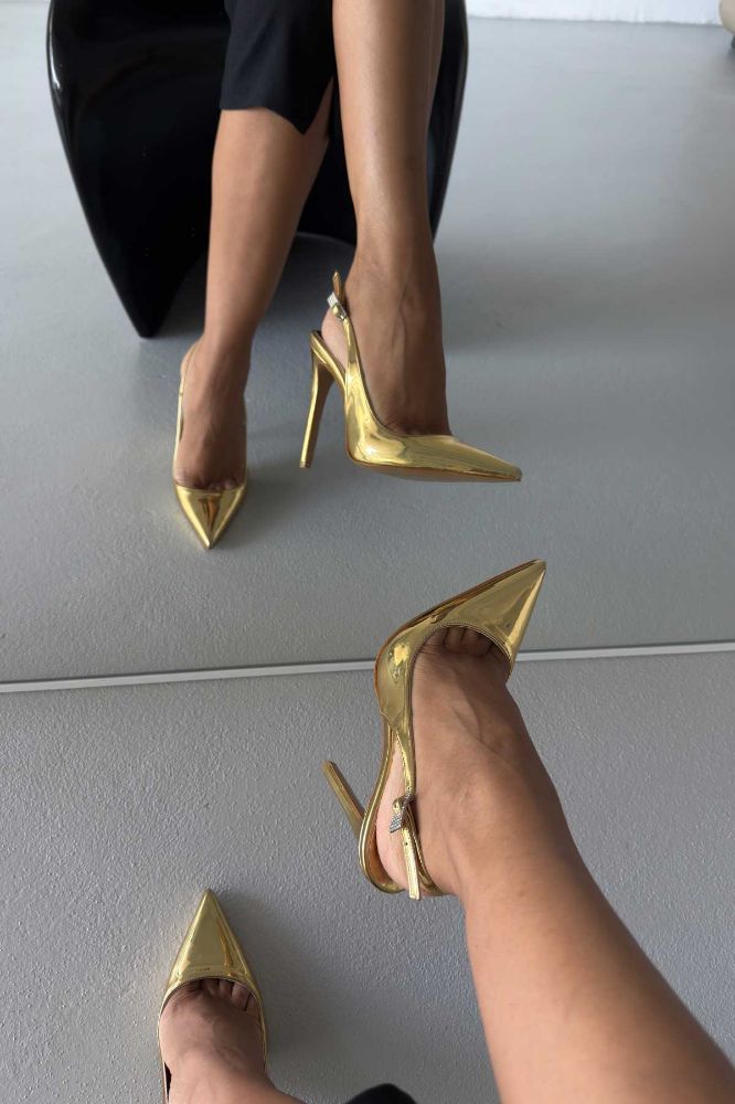 Awed Taşlı Toka Detaylı İnce Topuk 12 Cm Gold Stiletto resmi