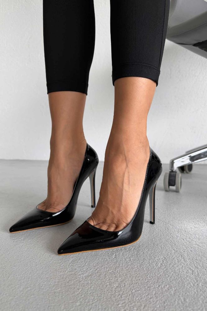 Daria Simli Taban İnce Topuk 12 Cm Siyah Rugan Stiletto resmi