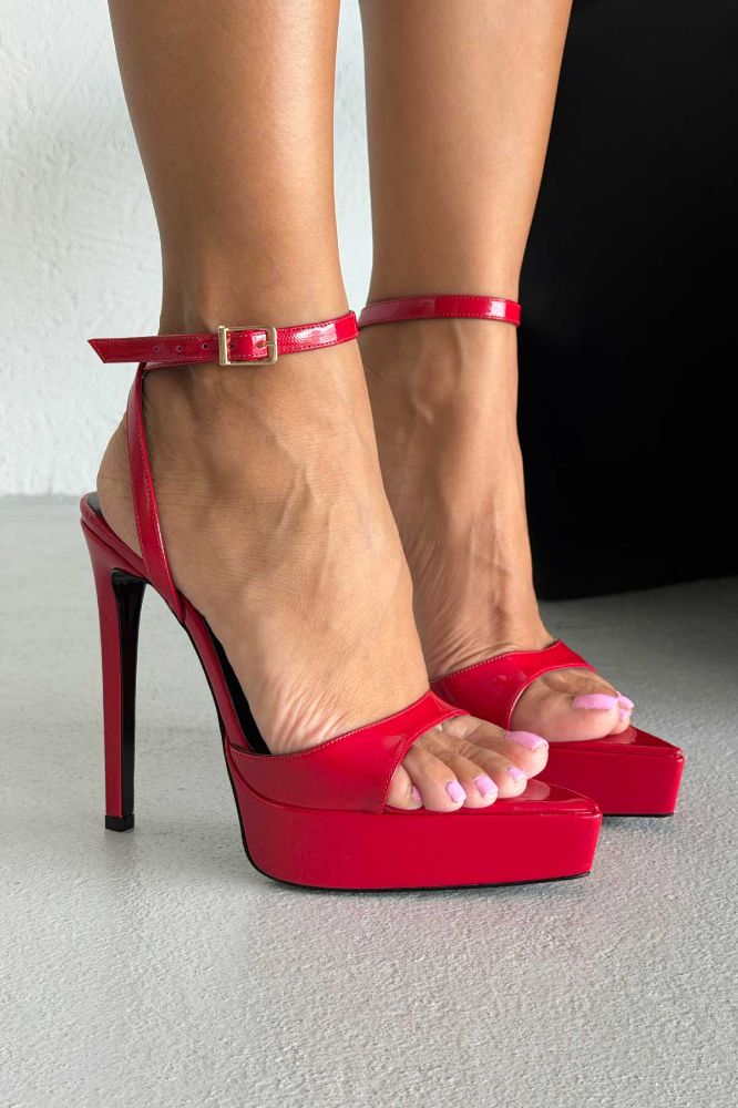 Giulia Bilekten Bantlı İnce Topuk 13 Cm Kırmızı Rugan Platform resmi