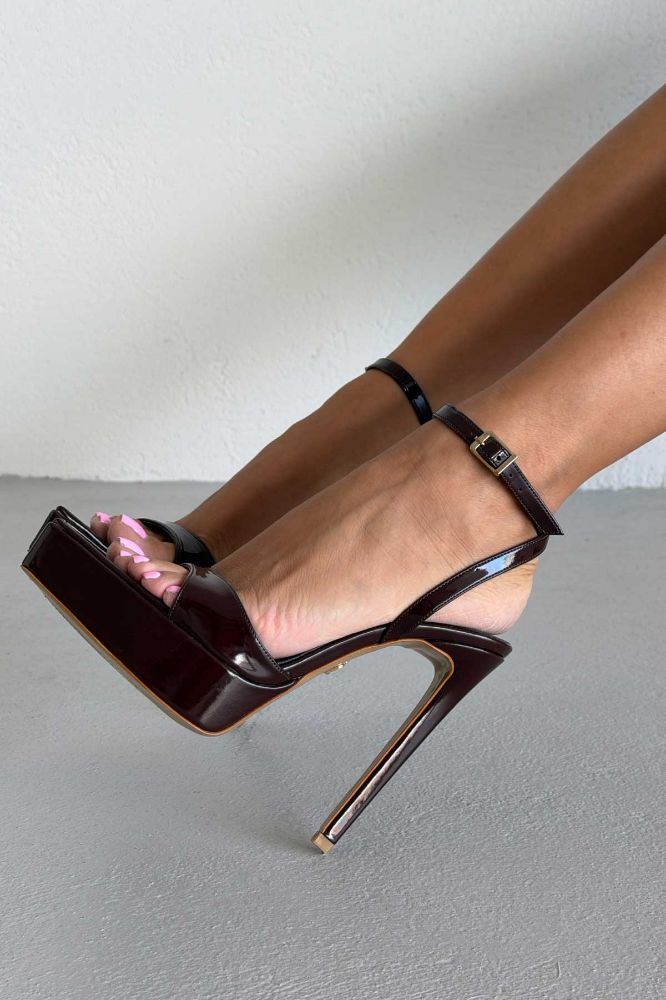 Giulia Bilekten Bantlı İnce Topuk 13 Cm Acı Kahve Rugan Platform resmi