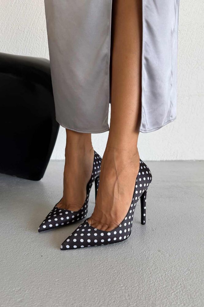 Fia İnce Topuk 12 Cm Siyah Beyaz Puantiyeli Stiletto resmi